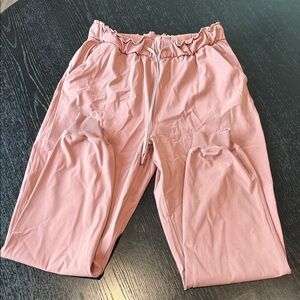 Women’s LuluLemon joggers